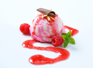 Raspberry ice cream