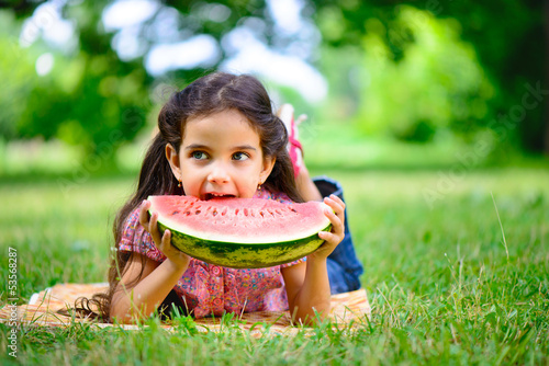 жизнь девочка ребенок арбузы life girl child watermelons загрузить