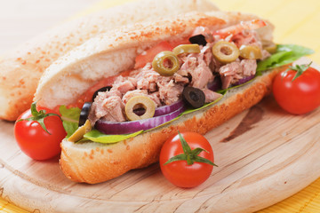 Tuna sandwich
