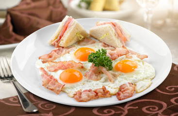 traditional breakfast of scrambled eggs