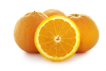 4 oranges 1 cut in half