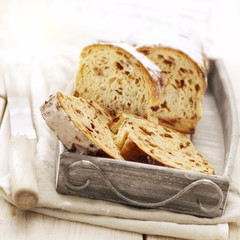 Sliced bread with raisins