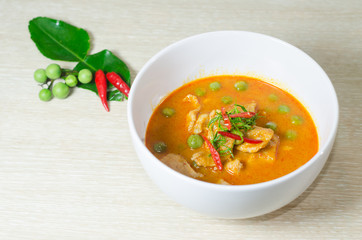 Dried red pork coconut curry (Panaeng)