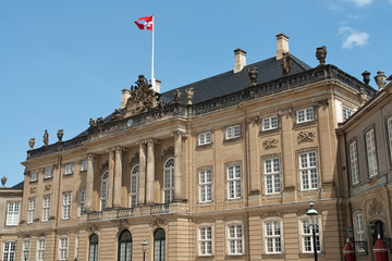 Fototapeta na wymiar Amalienborg Palace in Copenhagen Denmark
