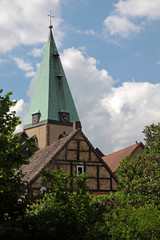 Fototapeta na wymiar Turm Marienkirche Lemgo