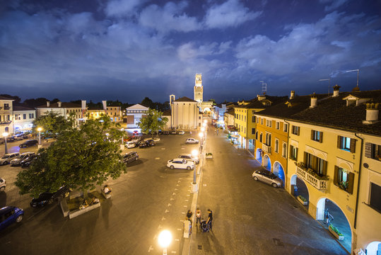 Noale - Piazza Castello