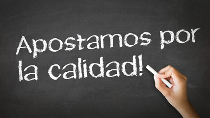Fototapeta premium We Focus On Quality (In Spanish)
