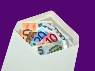Geld im Briefkuvert