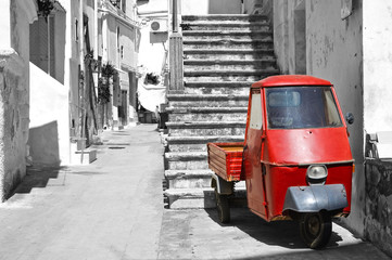 Alleyway. Castellaneta. Puglia. Italy.