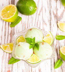 Ice Cream , sundae on wood