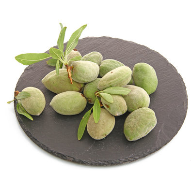 Amandes sur ardoise