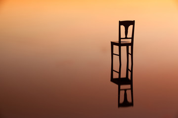 Symmetry reflection at sunset¨