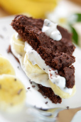 Bananencremeschnitte