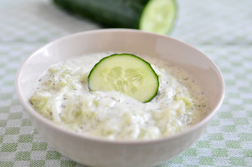 Tsatsiki, Gurkensalat