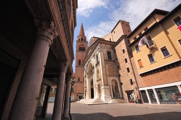 Mantova Piazza Mantegna Basilica di Sant' Andrea