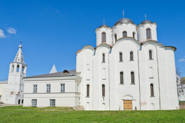 Fototapeta na wymiar St. Nicholas Cathedral at Yaroslav's Court. in Veliky Novgorod,