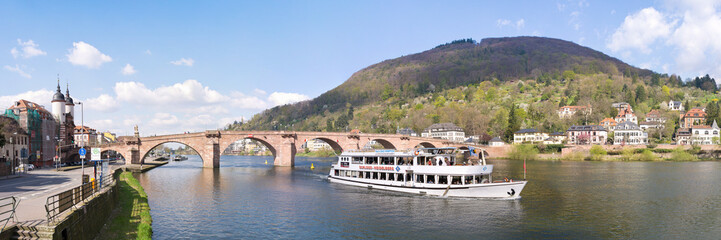 Fototapeta na wymiar Tourismus in Heidelberg