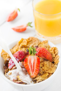 Healthy breakfast with strawberry