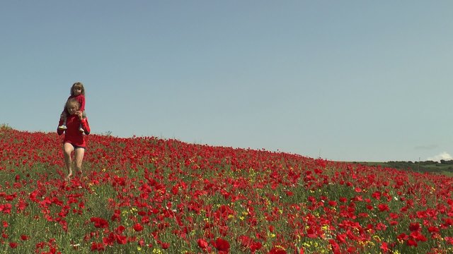 balade avec sa grande soeur