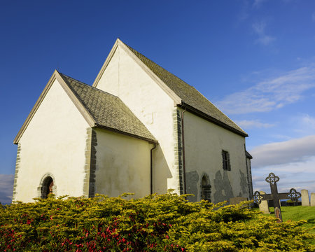 S&oslash;rb&oslash; stone church