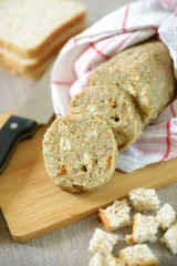 Aufgeschnittener Semmelknödel