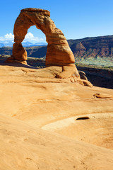 Vertical view of Delicate Arch