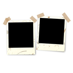 2 Polaroid verschmutzt mit Klebestreifen