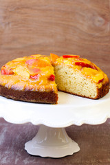 Sponge cake with peach mousse