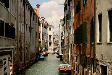 Fototapeta na wymiar Kanal w Venedig
