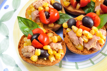 bruschetta  tunny and corn