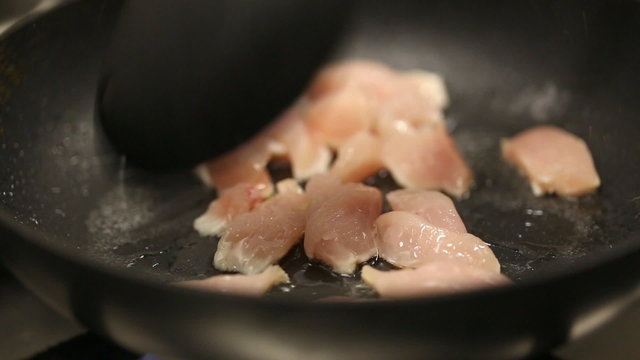 fry chicken pieces