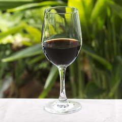 Red wine onthe table