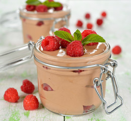 Chocolate mousse with raspberries