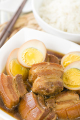 Thit Heo Kho Trung - Vietnamese caramelized pork with eggs