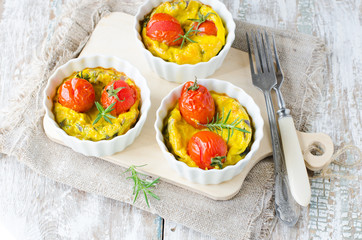 Omelet with tomatoes