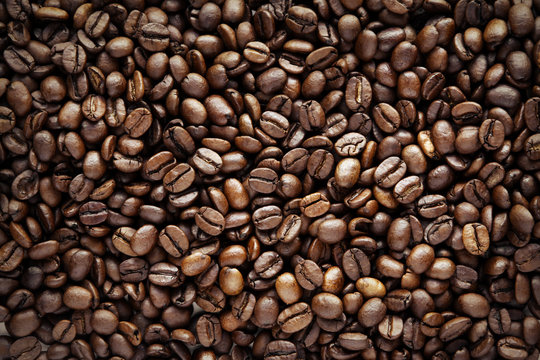 Fototapeta Close close-up of roasted coffee beans
