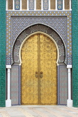 Vergoldete Tür des Königspalastes in Fes, Marokko