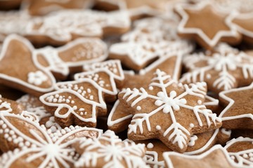 Obraz na płótnie Canvas Close-up of Christmas gingerbread cookies