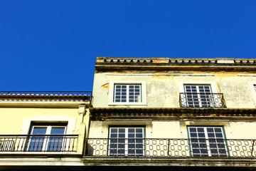 Fototapeta na wymiar Fragment budynku w Lizbonie, Portugalia