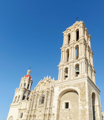 Fototapeta na wymiar Catedral de Santiago in Saltillo, Mexico