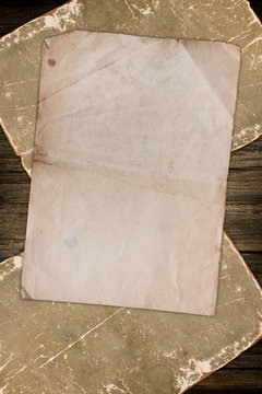 Vintage blank papers on wood