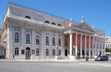Fototapeta na wymiar Teatro Nacional D. Maria II in Lissabon