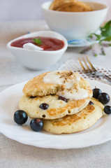 Obraz na płótnie Canvas Pancake with berries