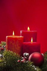 Obraz na płótnie Canvas Red advent wreath with candles