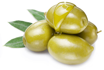 Green olives with leaves