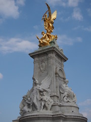 Fototapeta na wymiar Mémorial de la Reine Victoria - Londres