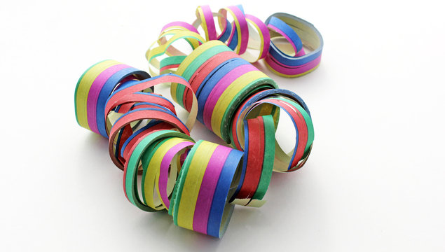 Serpentins en f&ecirc;te