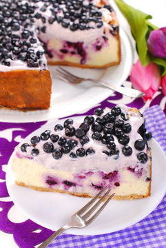 blueberry cheesecake with mascarpone and fresh fruits