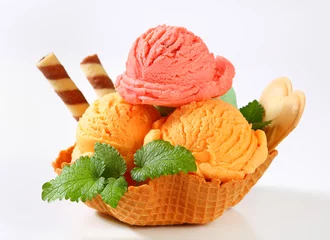 Photo sur Plexiglas Dessert dessert à la crème glacée