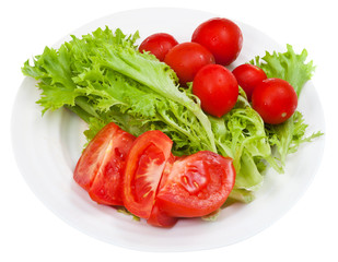 green lettuce and red tomatoes